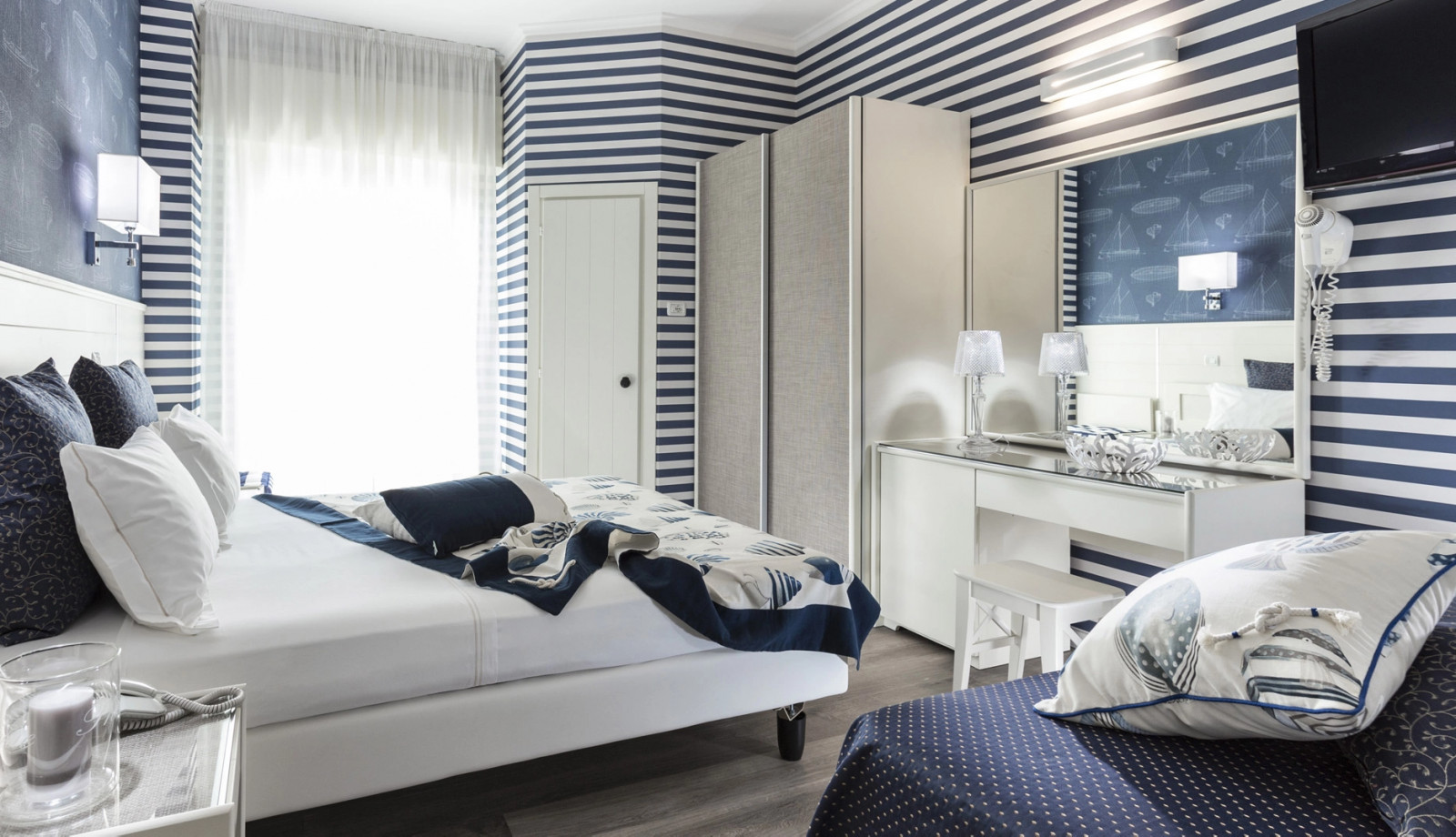 media.Slide-Camera-Deluxe-04-Atlantic-Riviera-Misano